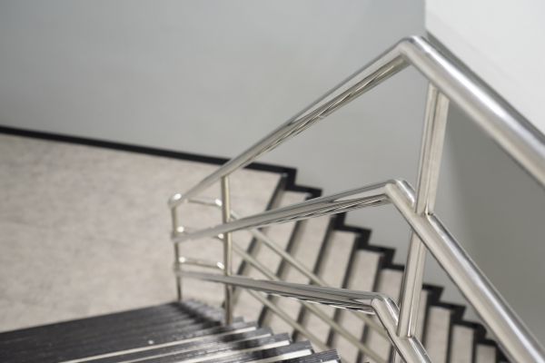Aluminum Railing Placement